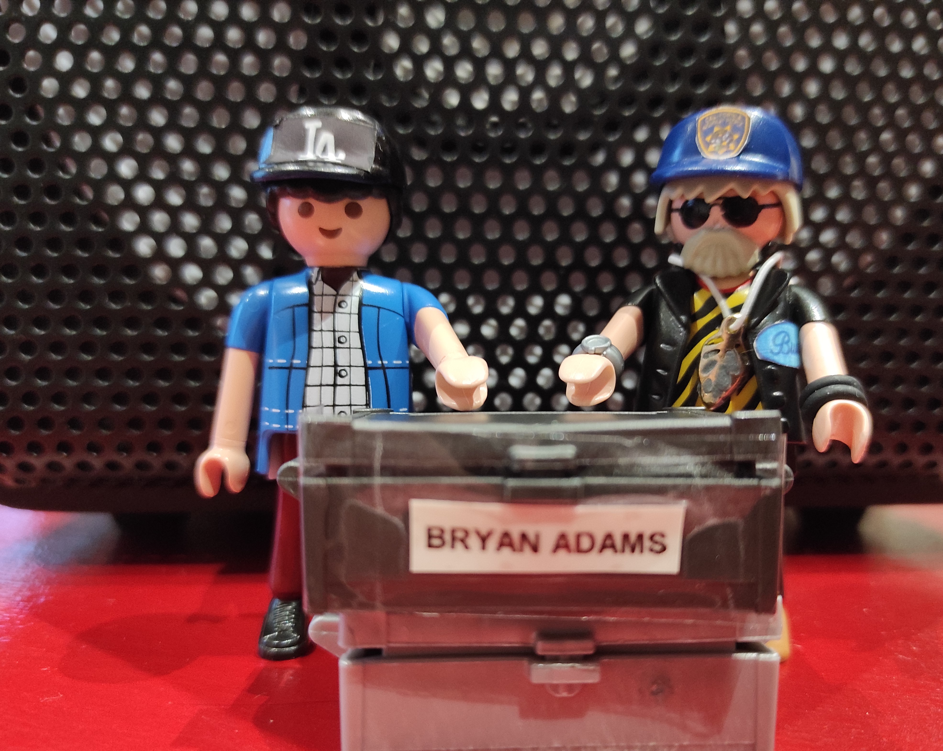 JD Andrew & Billy Bob Thonrton in Playmobil